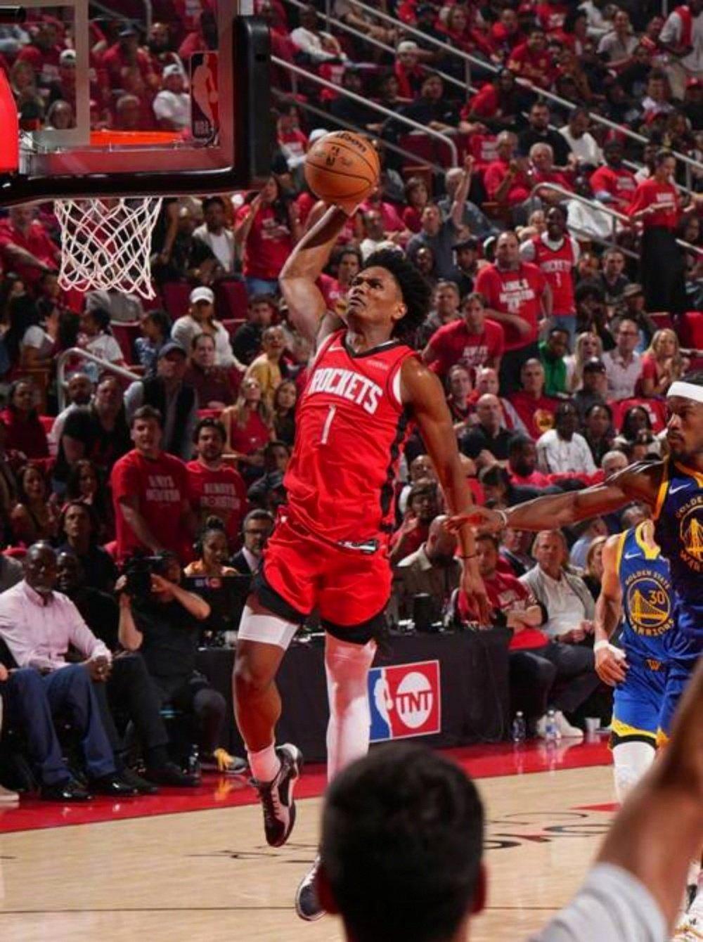 扑克游戏-火箭球员在训练中受伤，是否将出战明日对阵凯尔特人的比赛的简单介绍